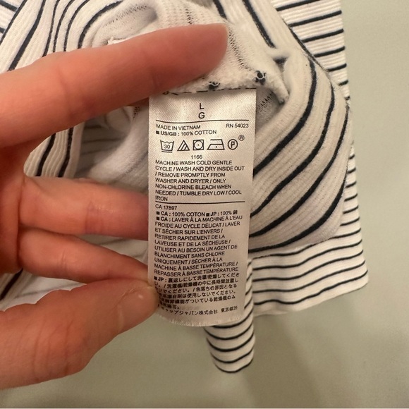 Banana Republic 100% cotton Flowy Blouse White and Navy Stripes Bow Size Large - Picture 5 of 9